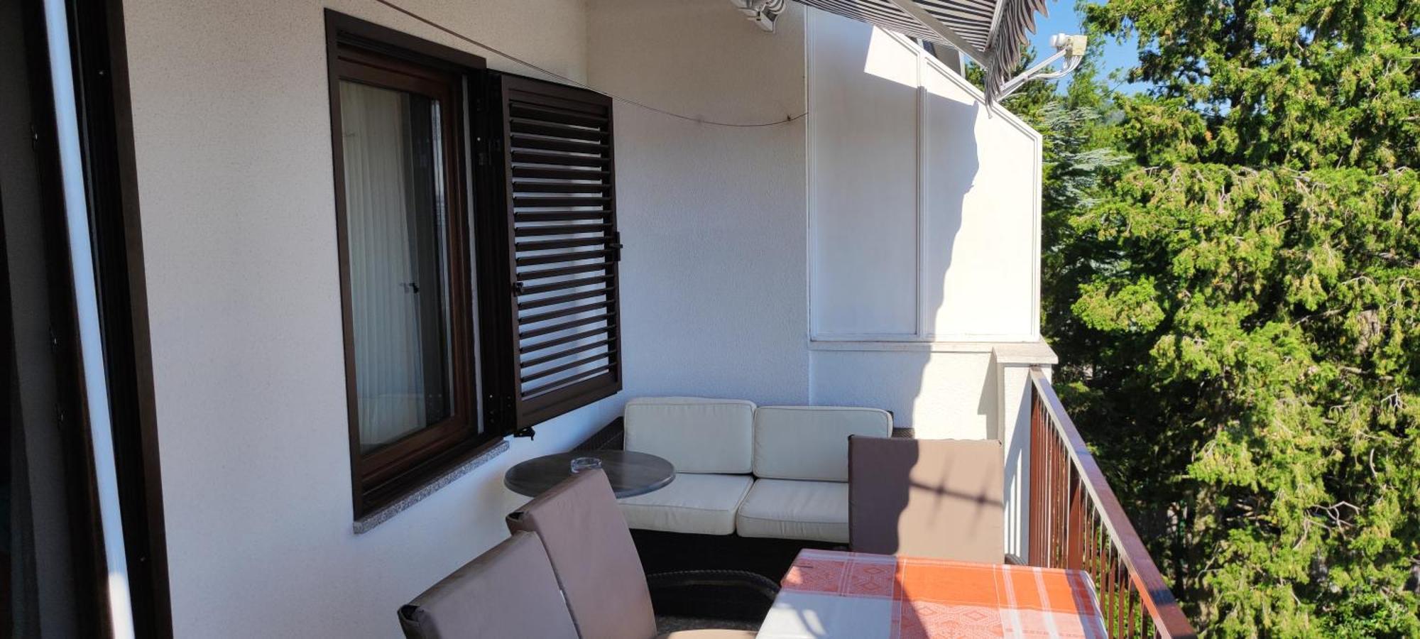 Apartments Svjeta Jadranovo Ngoại thất bức ảnh
