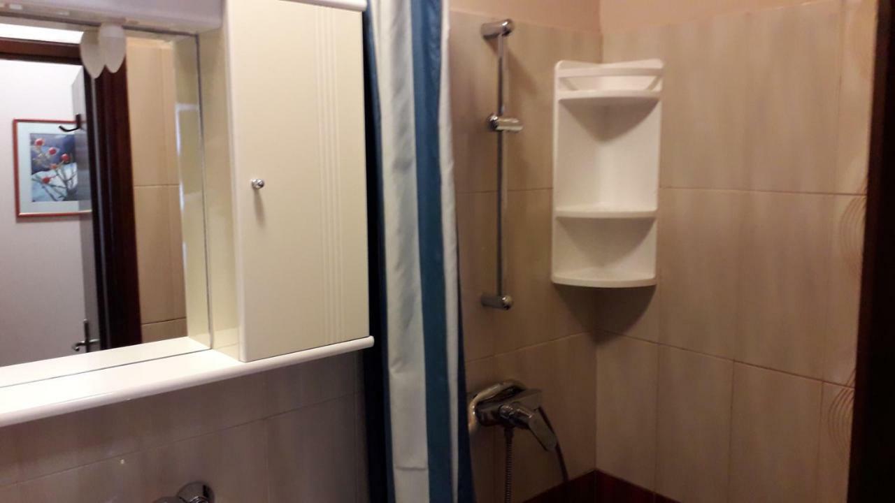 Apartments Svjeta Jadranovo Ngoại thất bức ảnh